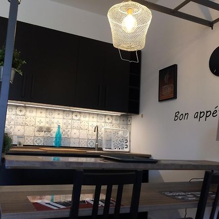 Une Terrasse Aux Chartrons Bordeaux Esterno foto